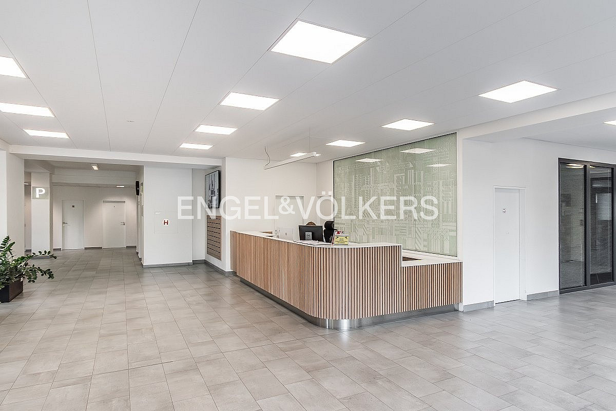 Pronájem kanceláře 89 m² – fotografie 2