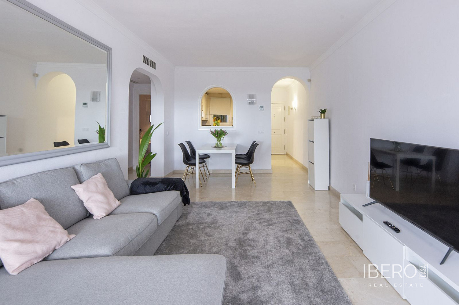 Piso 3+kk – Benahavís, La Cocha, Costa del Sol Occidental - Vista 2