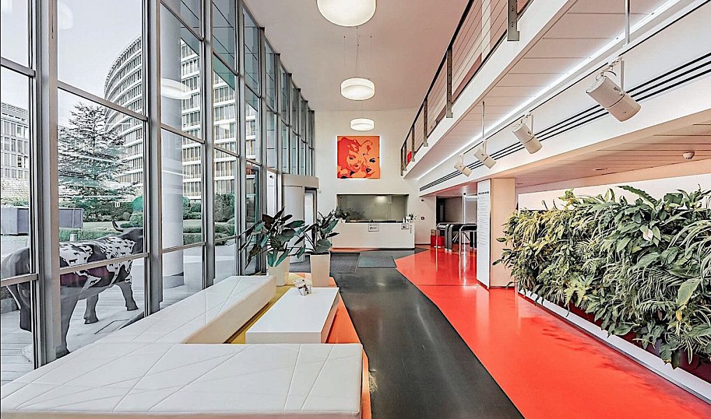 Pronájem kanceláře 883 m², Praha – náhled fotky 2