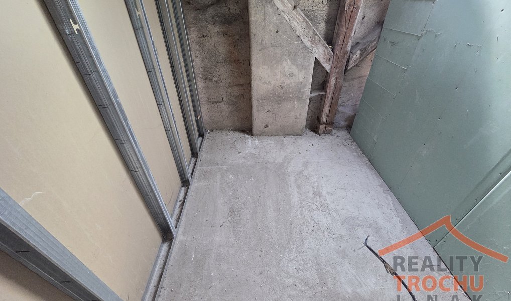 Prodej domu 390 m² s pozemkem 2 700 m², Meziměstí – náhled fotky 23