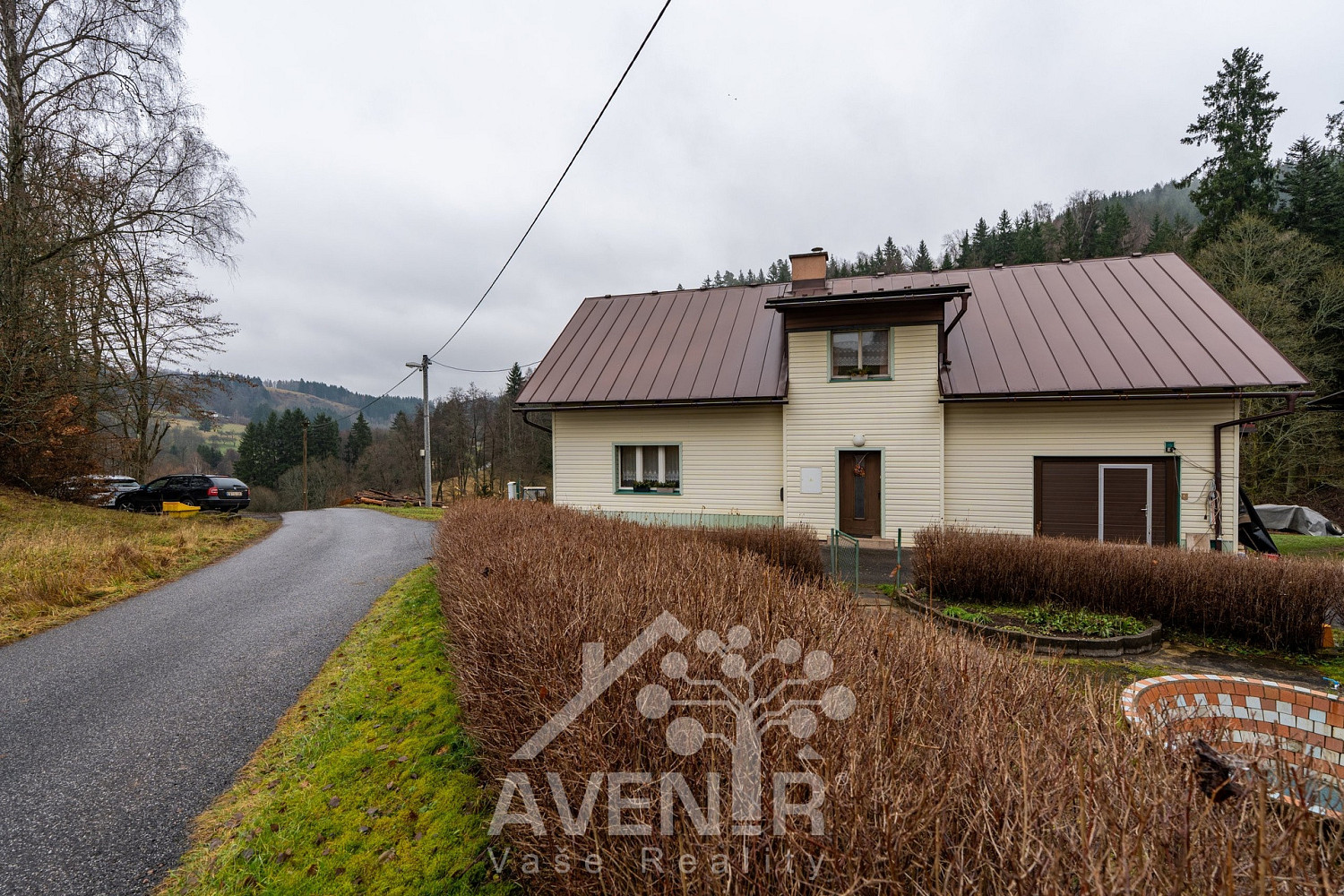 Prodej domu 244 m² s pozemkem 1 336 m² – fotografie 2