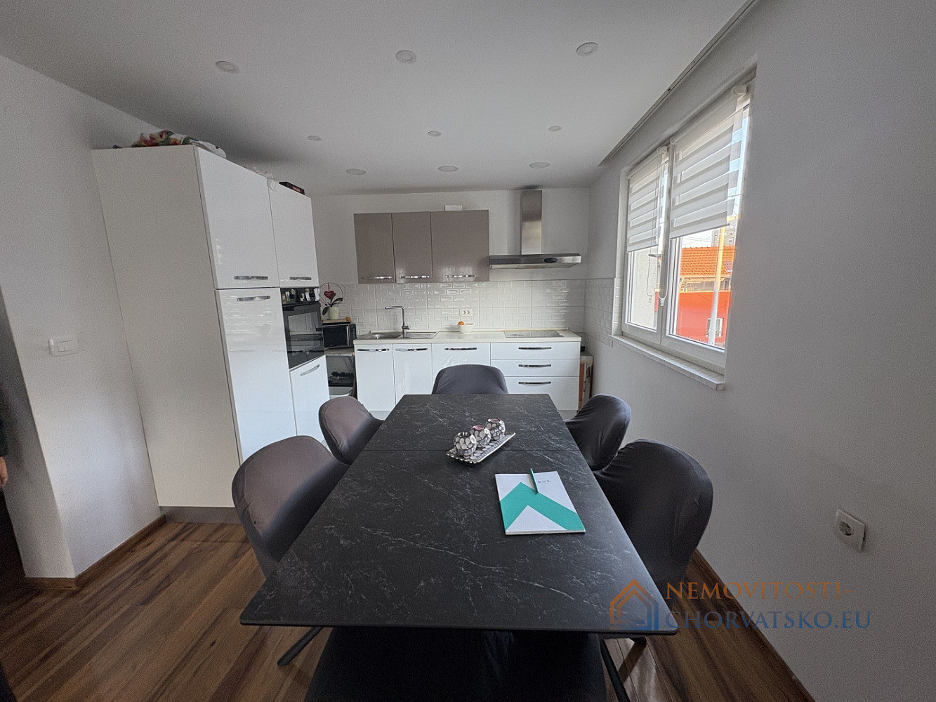 Prodej domu 150 m² s pozemkem 150 m² - Widok 3