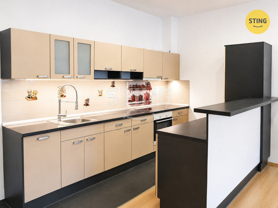 Pronájem bytu 3+kk 95 m² — photo 3