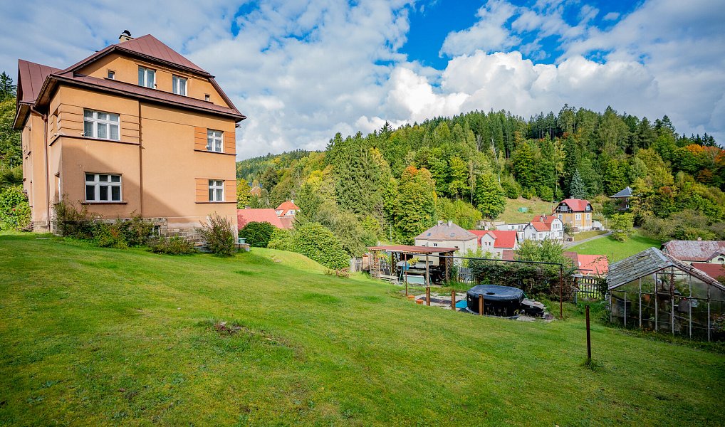 Prodej domu 600 m² s pozemkem 1 656 m², Tanvald – náhled fotky 8