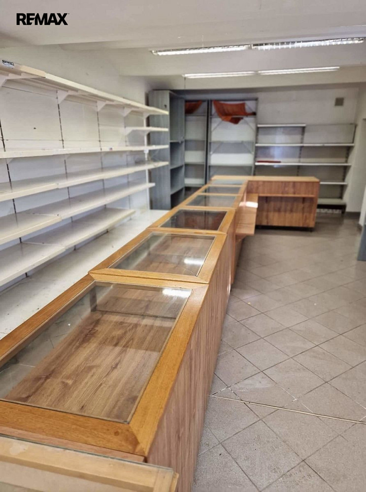 Pronájem obchodních prostor 64 m² — photo 3
