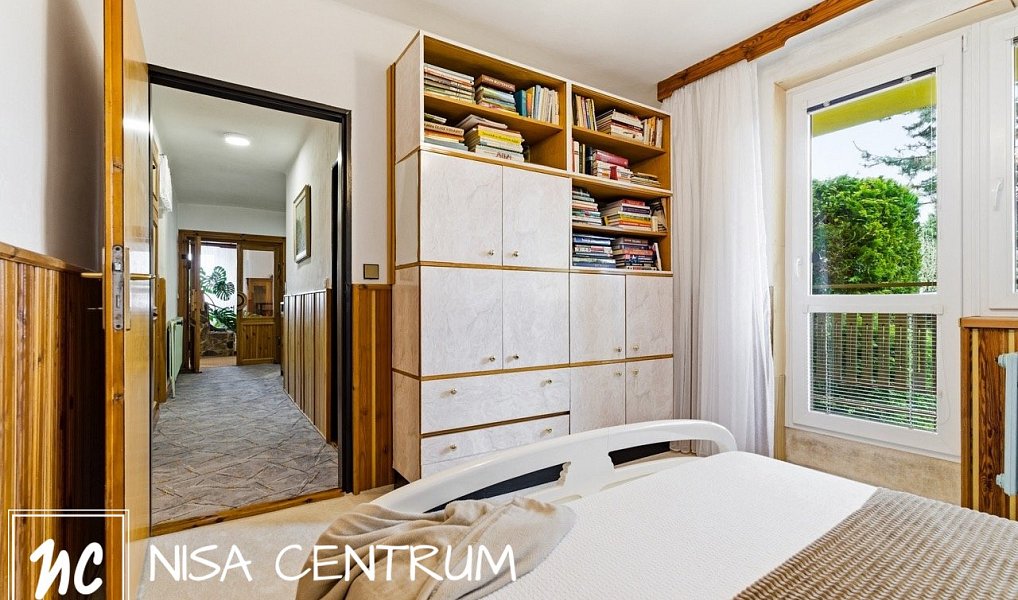 Prodej domu 304 m² s pozemkem 992 m², Krnsko – náhled fotky 22