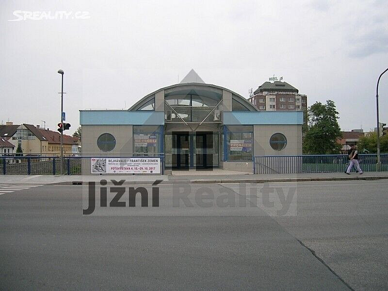 Prodej obchodních prostor 208 m² – fotografie 2