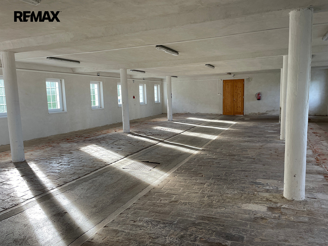 Pronájem skladovacích prostor 182 m² – pohled 4