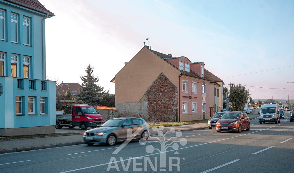 Prodej stavebního pozemku 374 m², Staré Město – náhled fotky 7