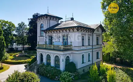 Prodej domu 700 m² s pozemkem 3 228 m², Luže - Radim, okres Chrudim