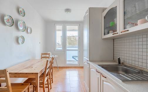 Prodej bytu 3+1 70 m², V jezírkách, Praha 4 - Chodov