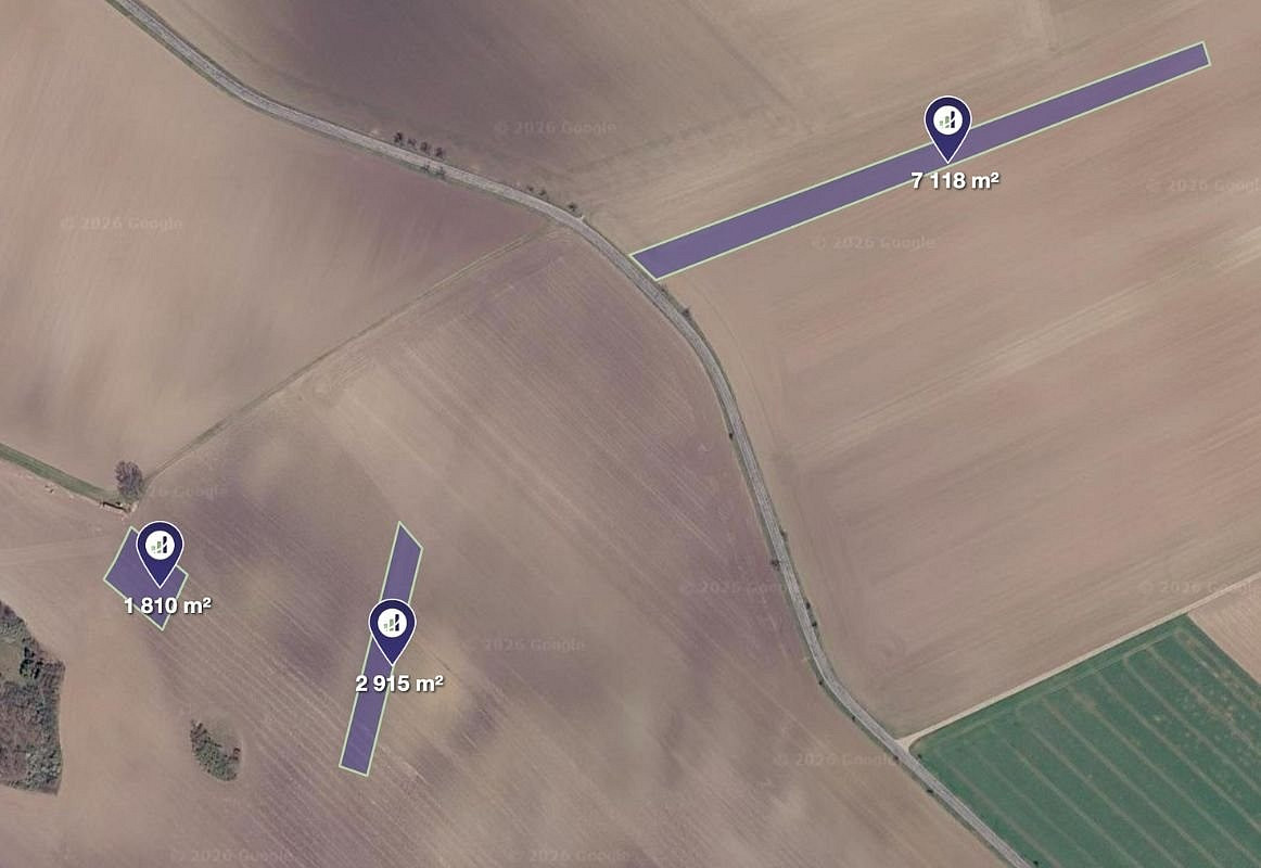 Prodej pole 27 811 m²