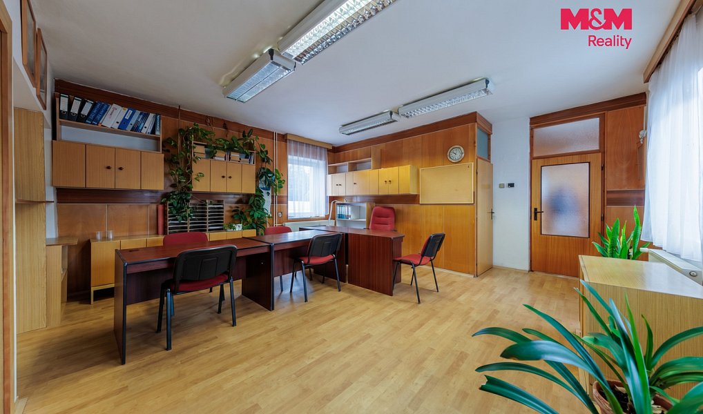 Prodej kanceláře 900 m², Karlovy Vary – náhled fotky 11