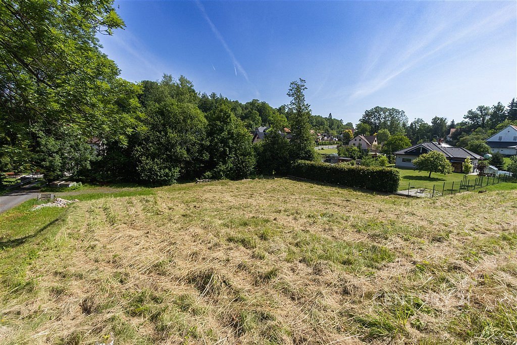 Prodej stavebního pozemku 1 776 m² — photo 3