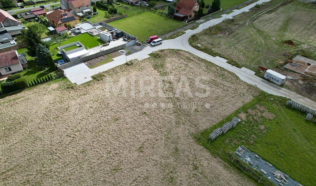 Prodej stavebního pozemku 942 m², Hořátev – náhled fotky 4