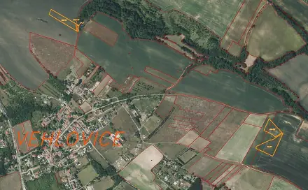 Prodej pole 17 896 m², Mělník