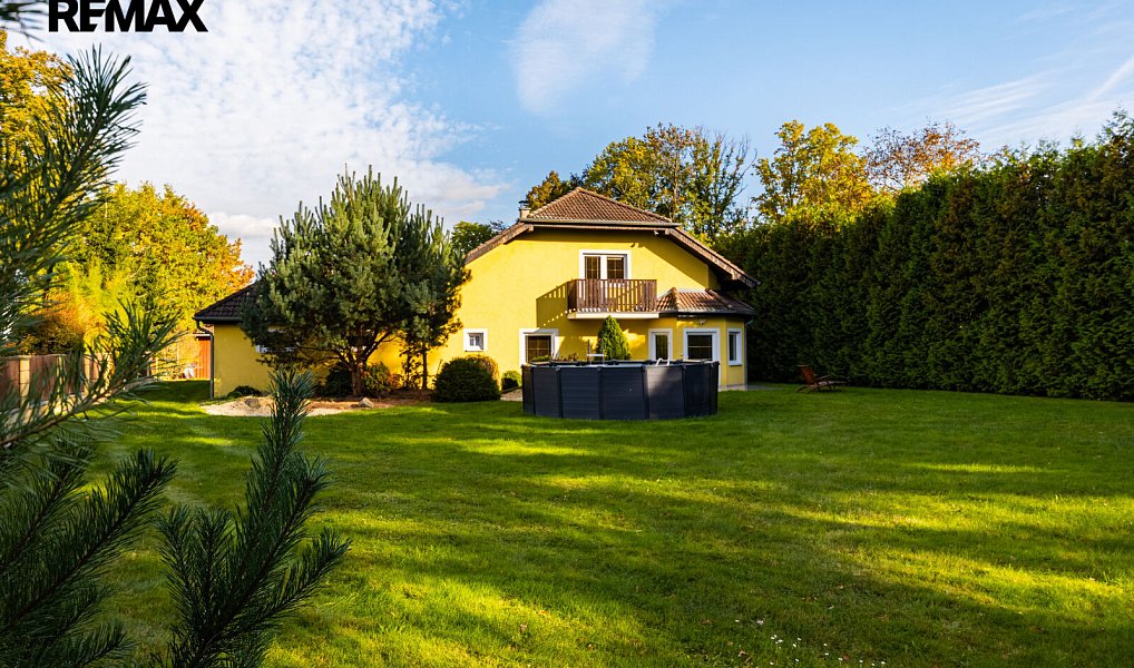 Prodej domu 220 m² s pozemkem 2 087 m², Hvozdec – náhled fotky 27