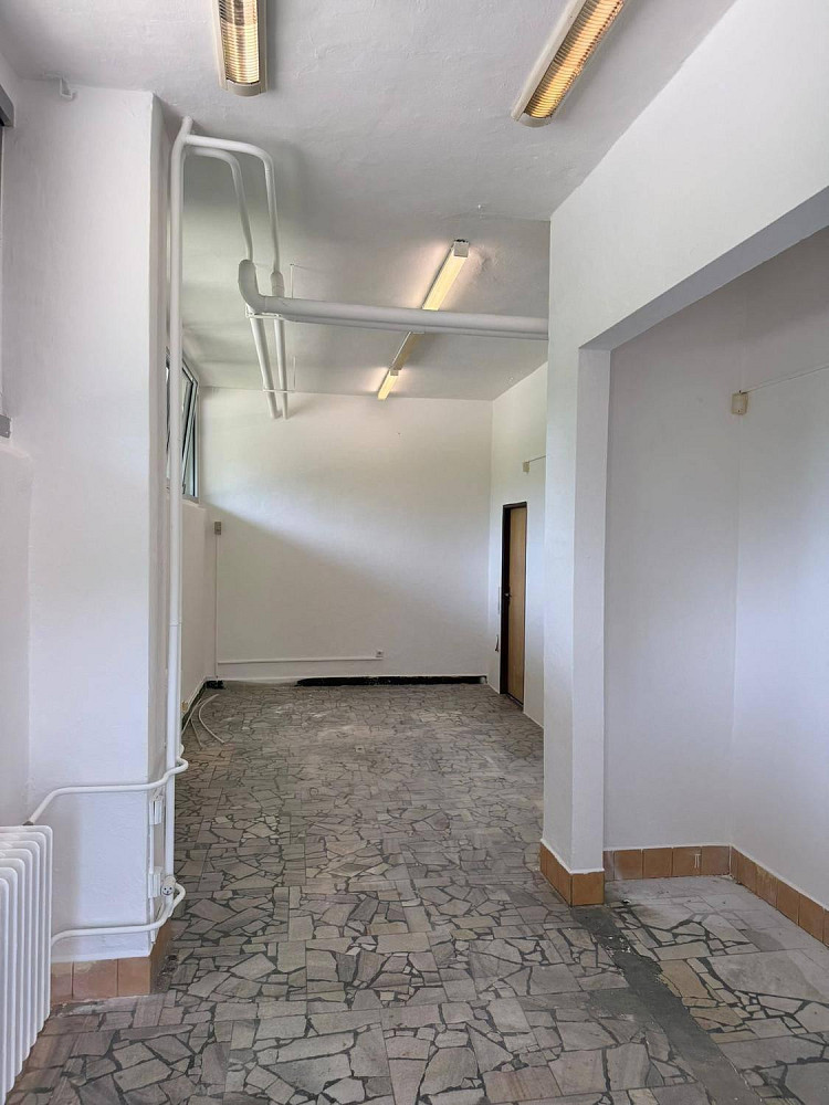 Pronájem obchodních prostor 28 m² – fotografie 5