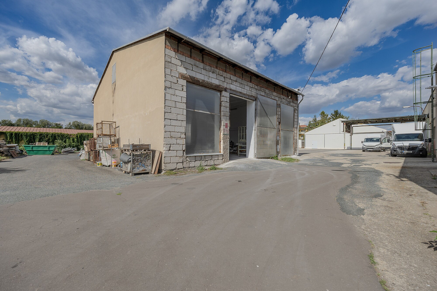 Pronájem skladovacích prostor 127 m²