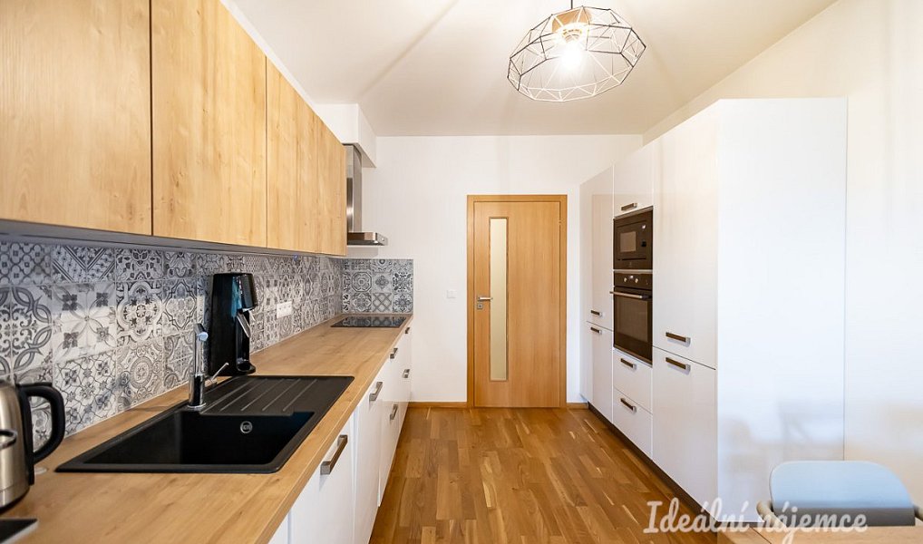 Pronájem bytu 2+kk 50 m², Praha – náhled fotky 5