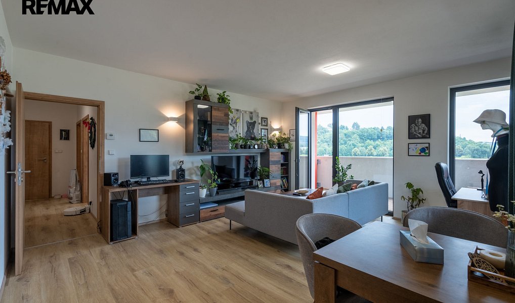 Pronájem bytu 3+kk 109 m², Zlín – náhled fotky 7