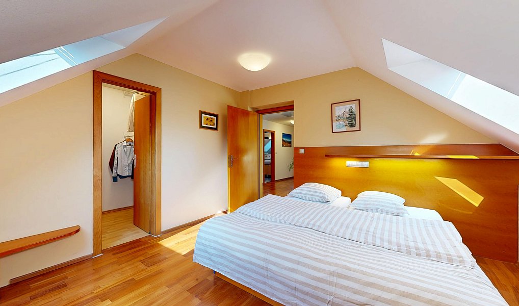 Prodej domu 220 m² s pozemkem 810 m², Brno – náhled fotky 20
