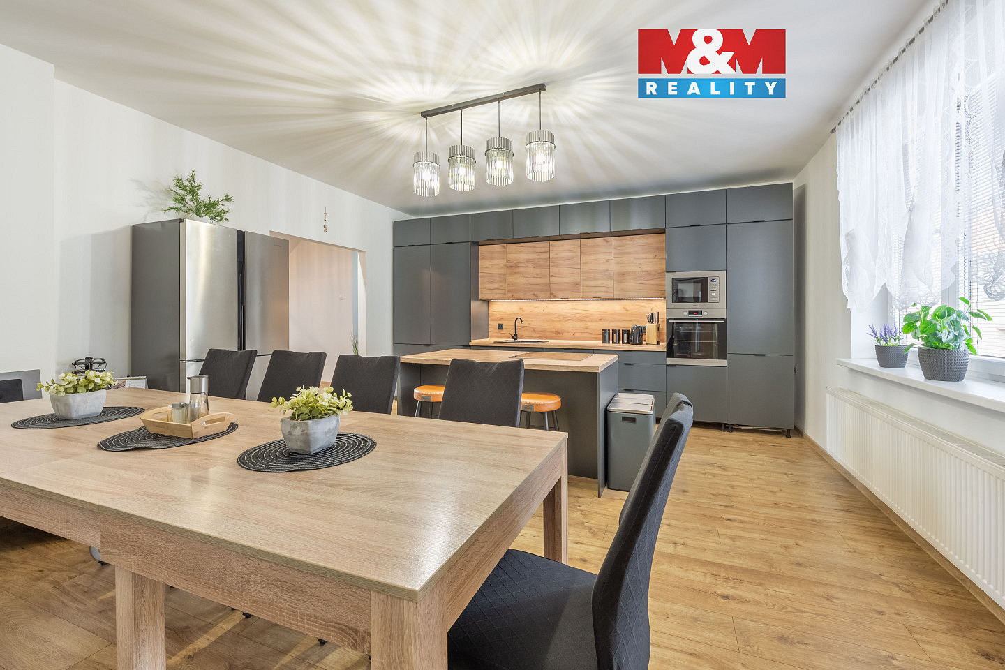 Prodej domu 210 m² s pozemkem 367 m²