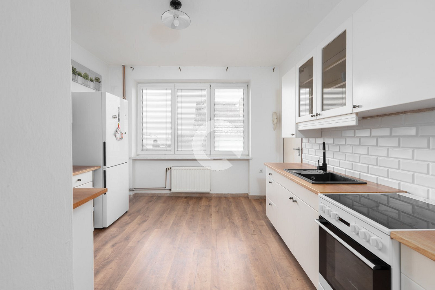Prodej domu 200 m² s pozemkem 687 m² – fotografie 2
