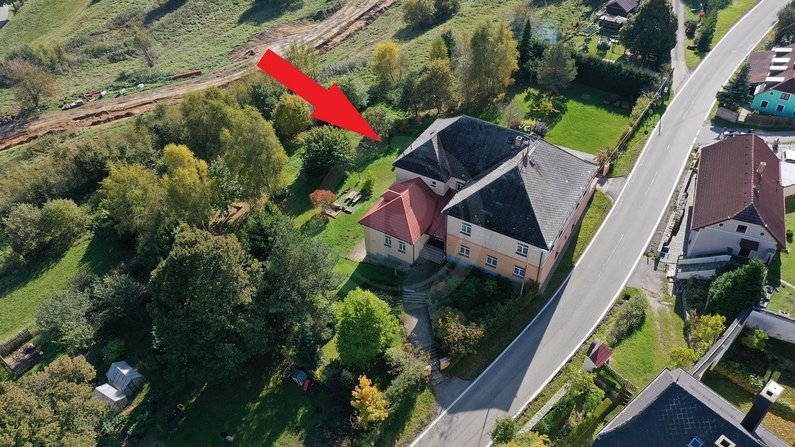 PRODEJ APARTMÁNOVÉHO DOMU OBECNÁ ŠKOLA , SVĚTLÍK OKR. ČESKÝ KRUMLOV – pohled 2