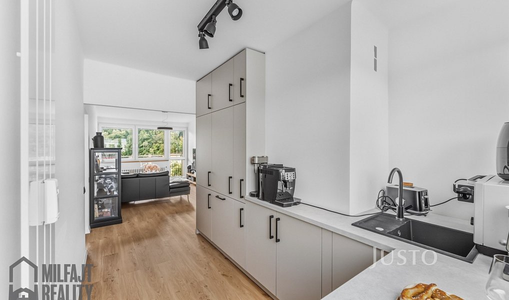 Prodej bytu 3+1 62 m², Liberec – fotka 1 z 21
