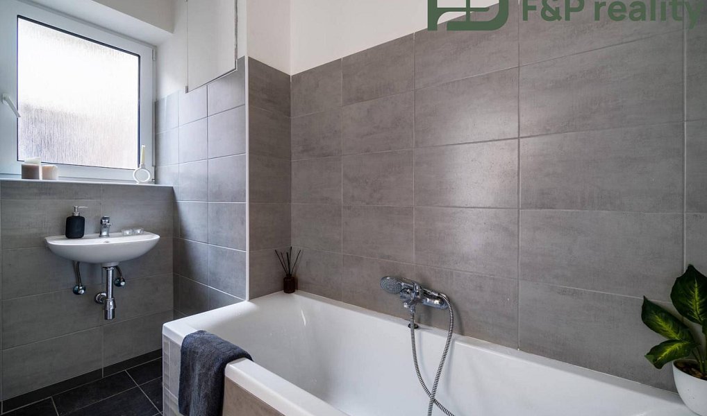 Pronájem bytu 2+1 51 m², Kolín – náhled fotky 7