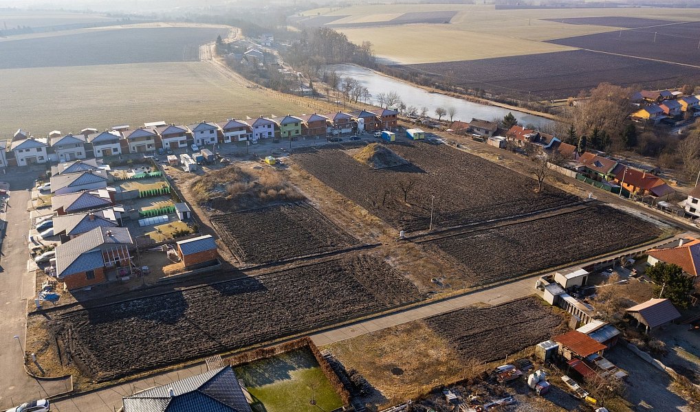 Prodej stavebního pozemku 693 m², Syrovice – náhled fotky 13