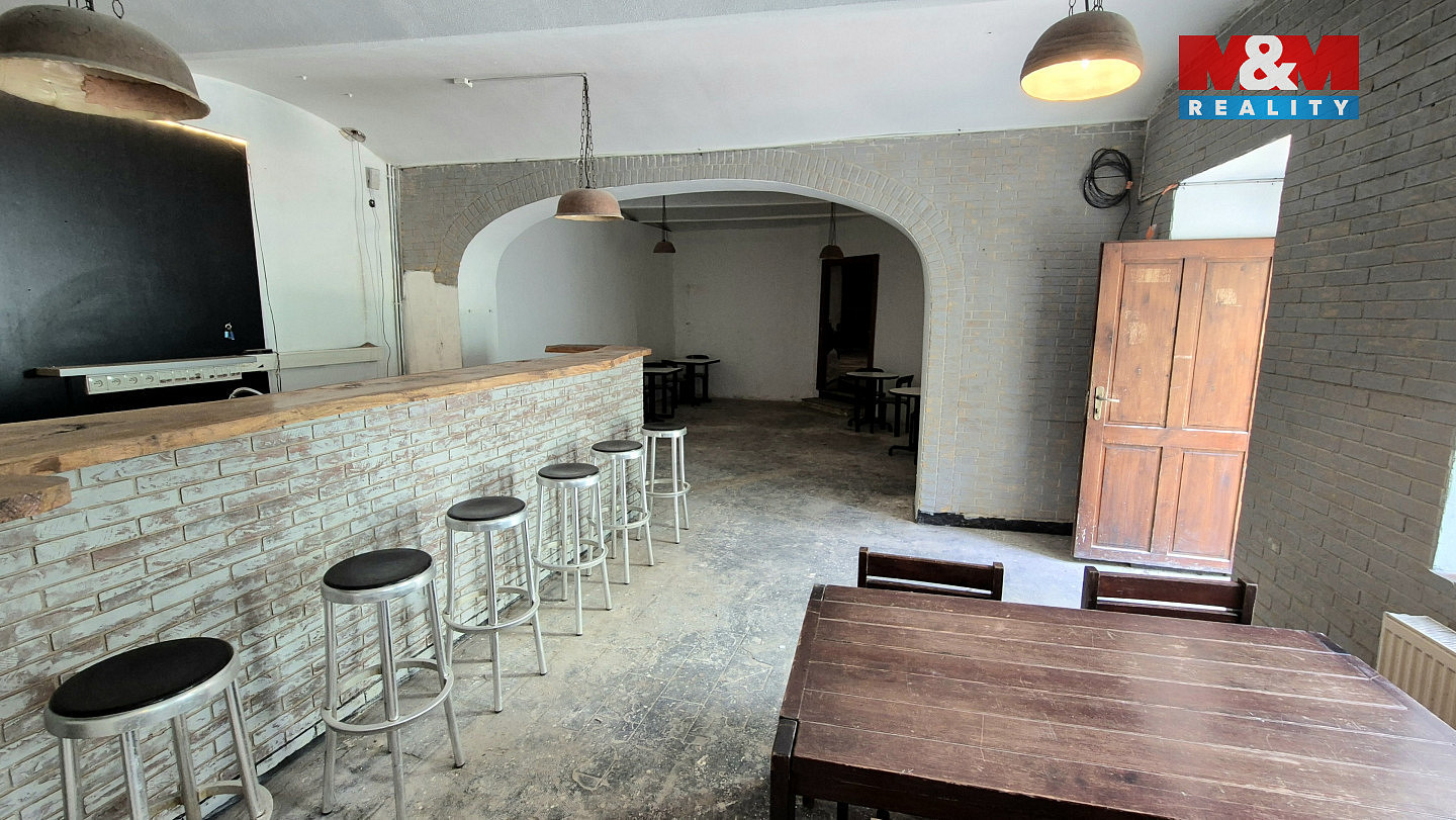 Pronájem obchodních prostor 157 m² — photo 2