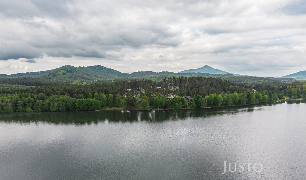 Prodej stavebního pozemku 1 647 m², Hamr na Jezeře – náhled fotky 14