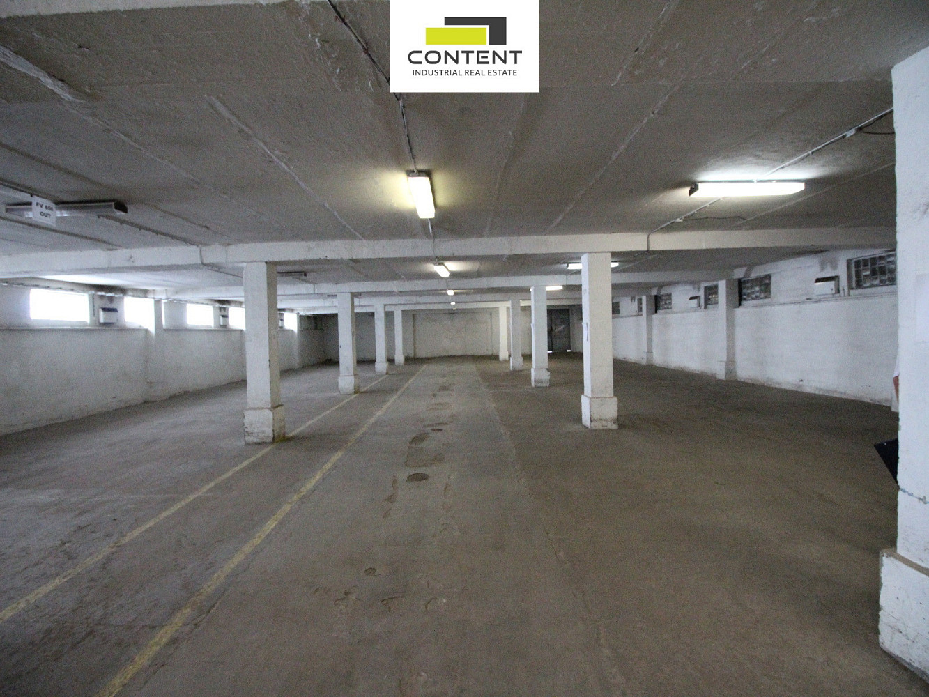 Pronájem skladovacích prostor 903 m²