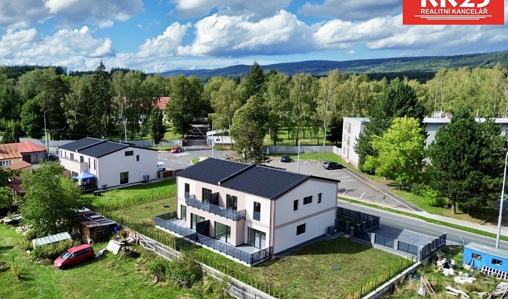 Prodej domu 200 m² s pozemkem 510 m², Velká Hleďsebe – náhled fotky 5