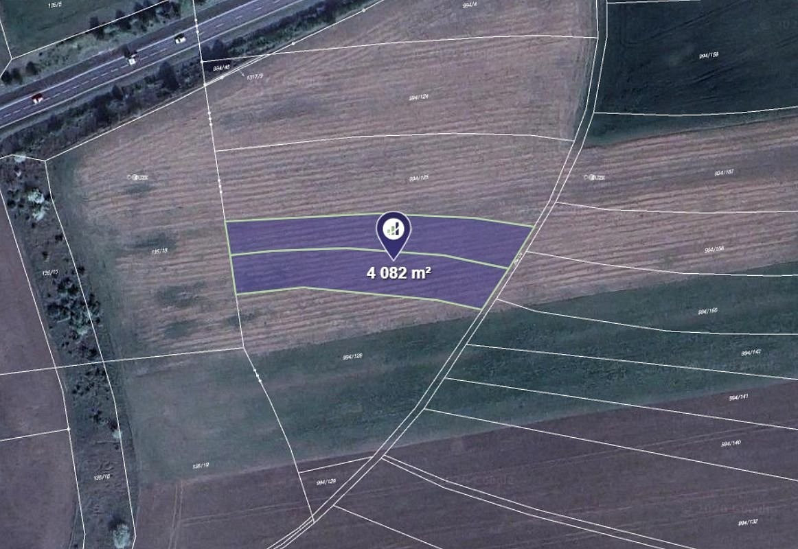 Prodej pole 1 361 m²