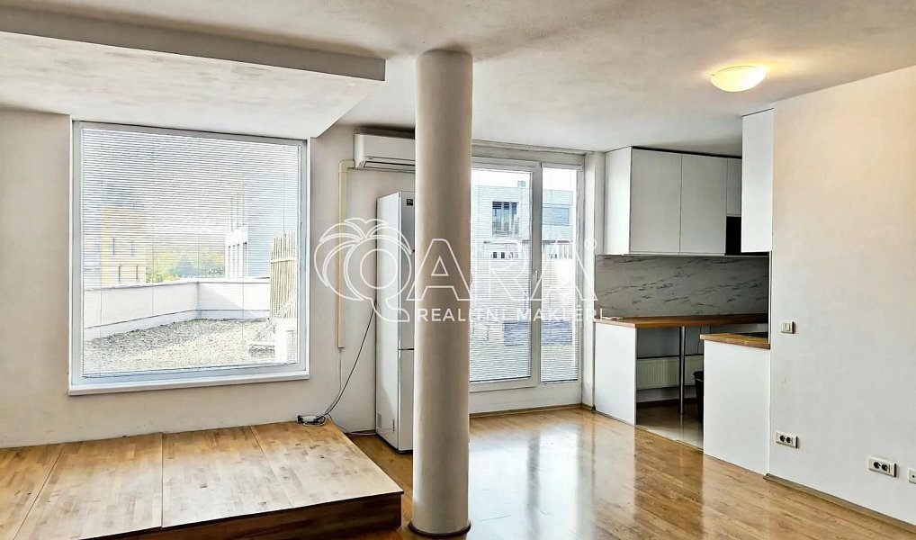 Pronájem bytu 2+kk 71 m², Praha – náhled fotky 2