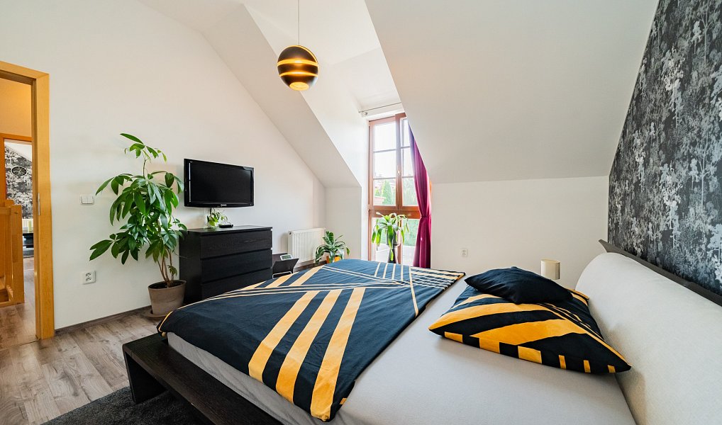 Prodej domu 175 m² s pozemkem 527 m², Dobřejovice – náhled fotky 35