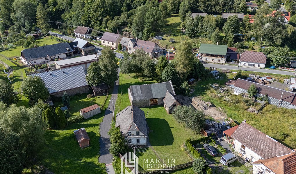 Prodej stavebního pozemku 1 379 m², Dvorce – náhled fotky 25
