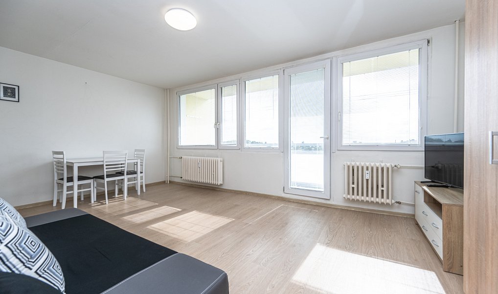 Prodej bytu 1+kk 33 m², Praha – náhled fotky 3