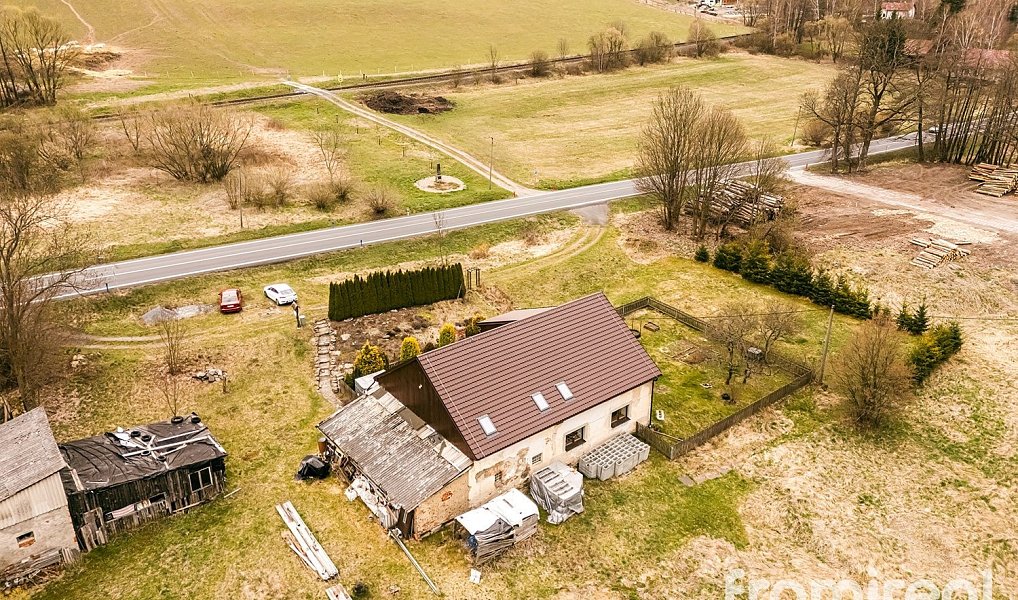 Prodej domu 180 m² s pozemkem 1 481 m², Lomnice – náhled fotky 25