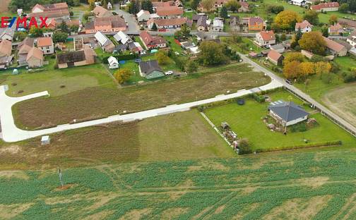Prodej stavebního pozemku 1 040 m², Čilec, okres Nymburk