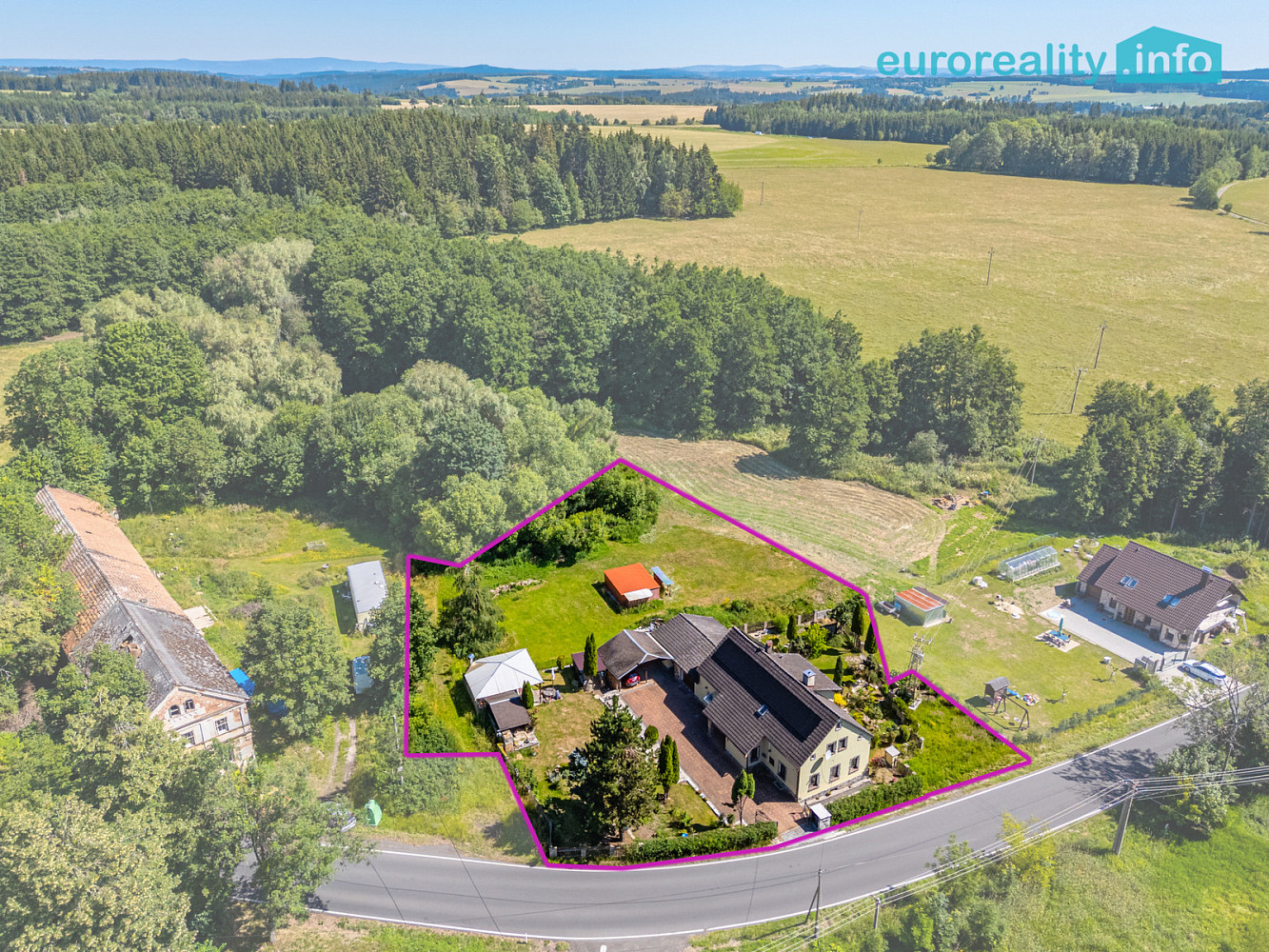 Prodej domu 250 m² s pozemkem 2 807 m² — photo 2