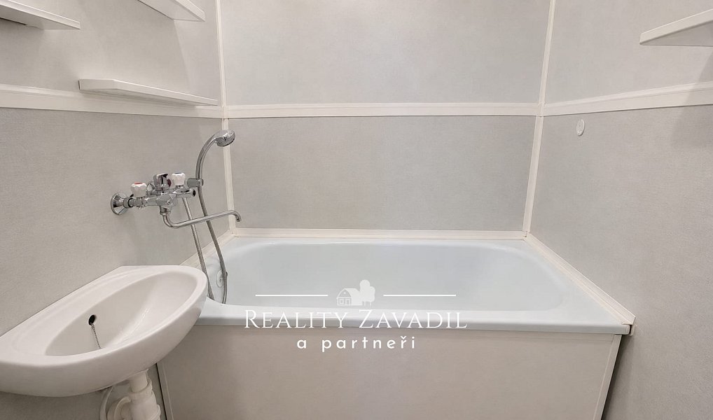 Prodej bytu 4+1 75 m², Krnov – náhled fotky 10