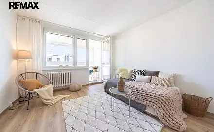 Prodej bytu 3+1 70 m², Kpt. Stránského, Praha 9 - Černý Most