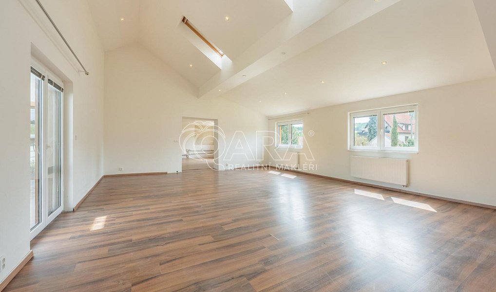 Prodej domu 362 m² s pozemkem 1 568 m², Zvánovice – náhled fotky 10
