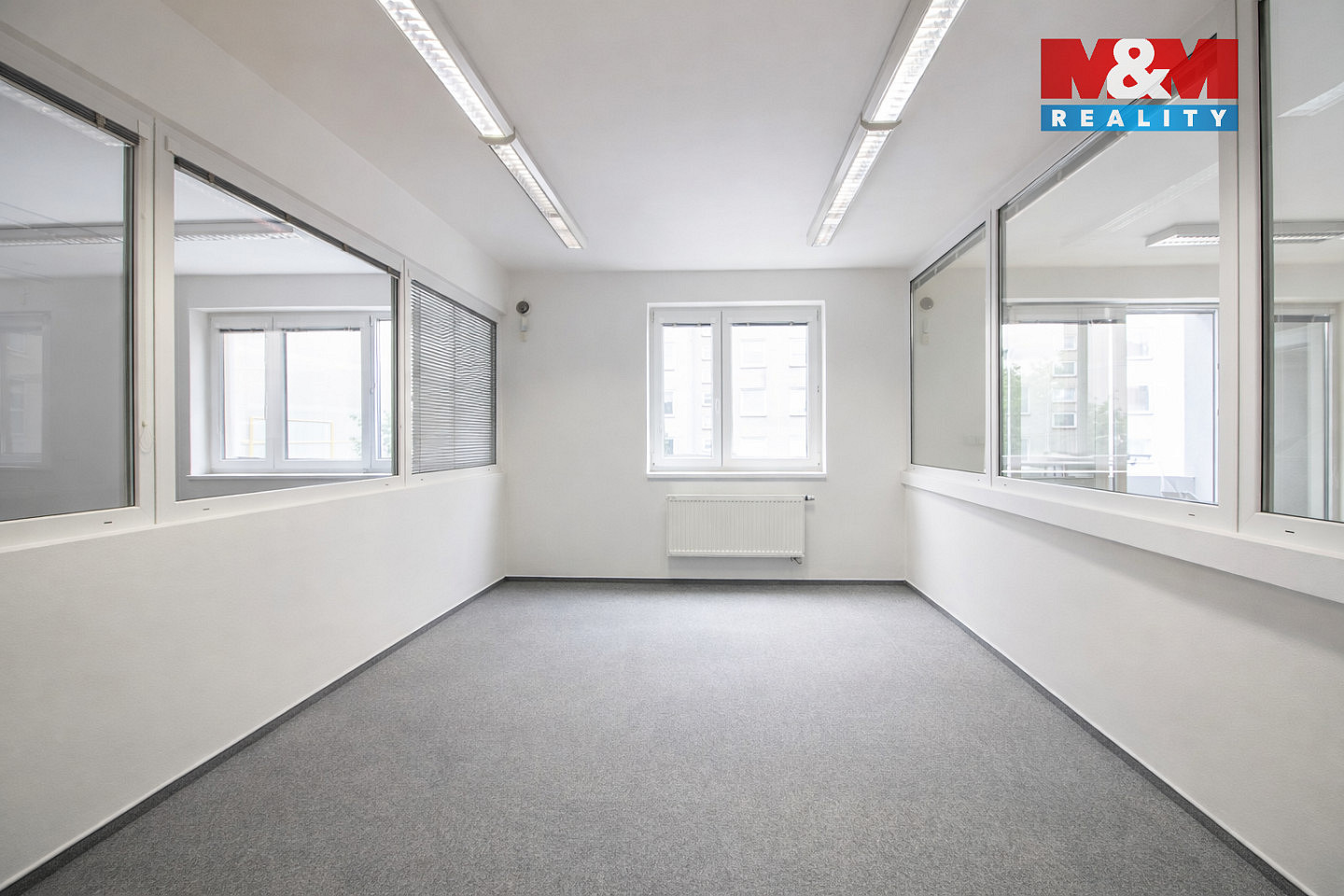 Prodej kanceláře 401 m² — photo 3