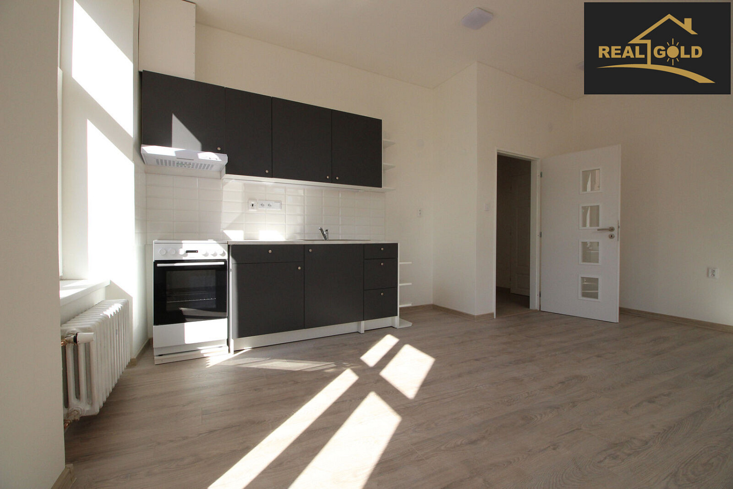 Pronájem bytu 1+kk 33 m²