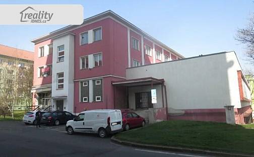 Pronájem bytu 1+kk 30 m², Vítězslava Nezvala, Most